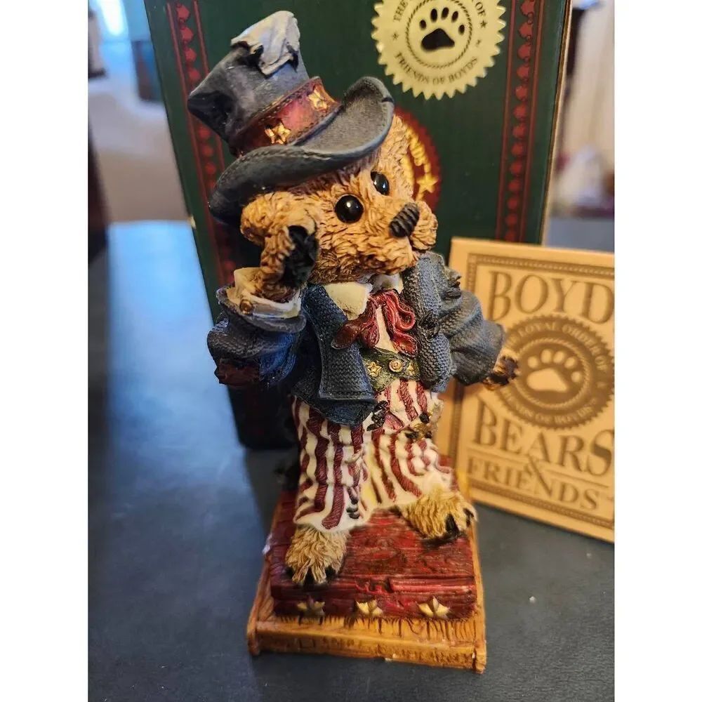 Boyds Bear figurine named "Uncle Elliot... The Head Bean Wants You!".  This spec